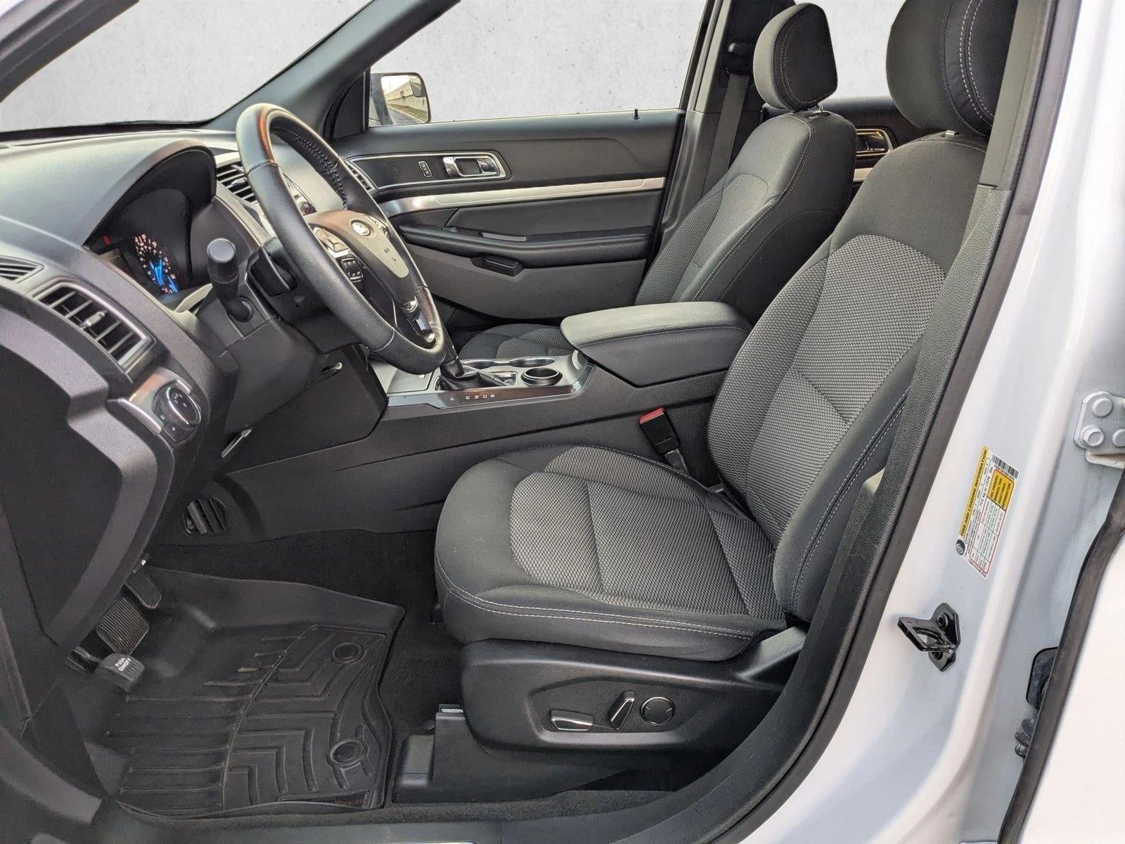 2017 Ford Explorer XLT FWD