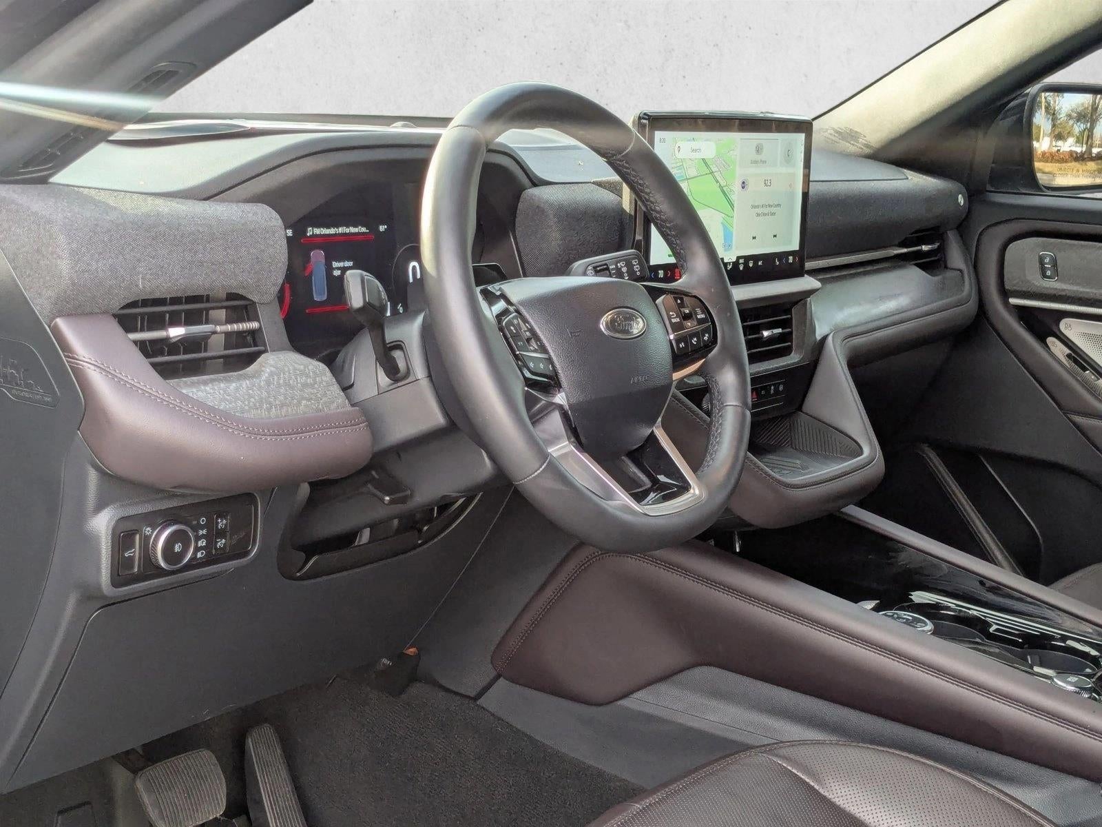 2025 Ford Explorer Platinum RWD