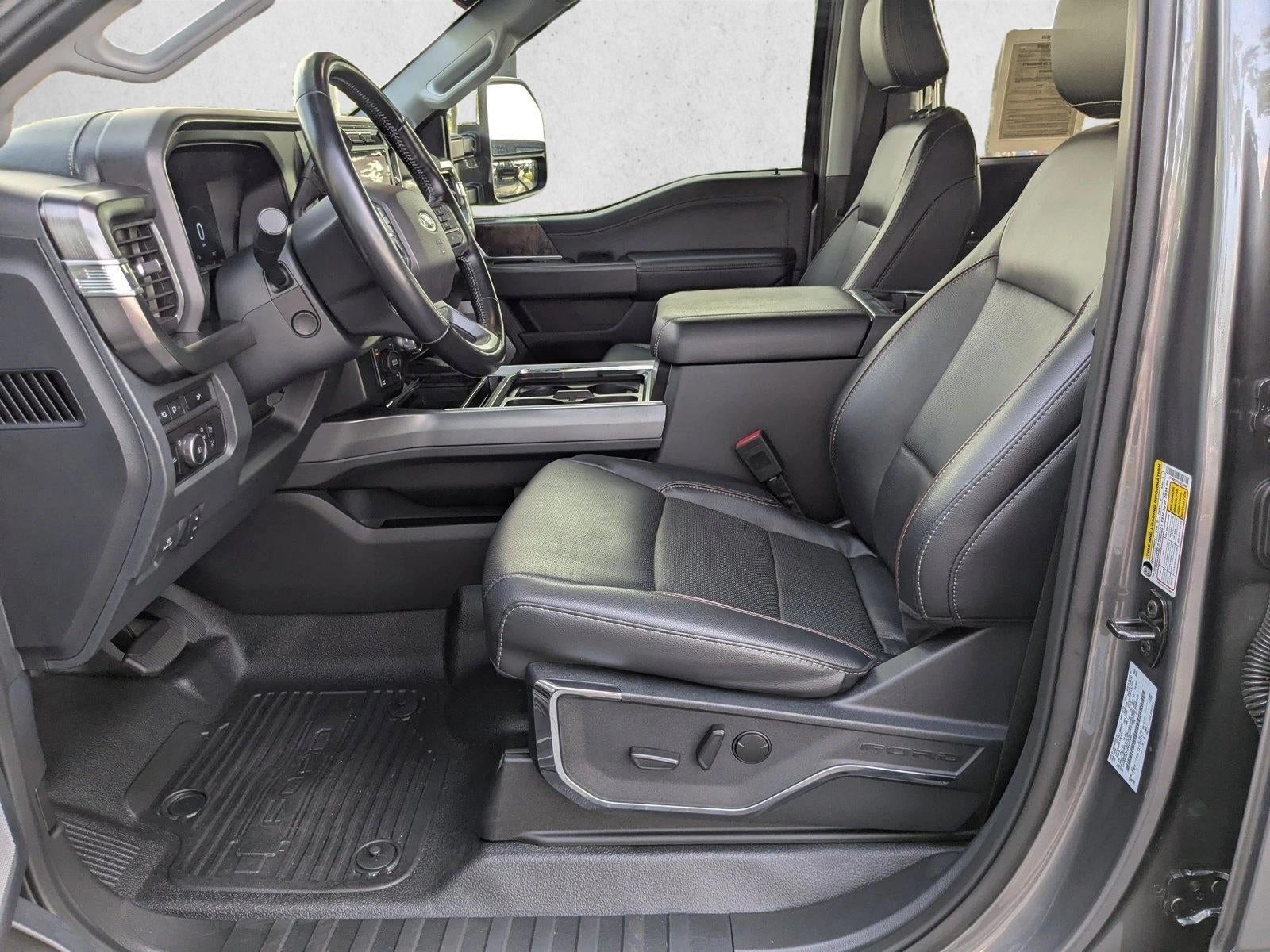 2023 Ford Super Duty F-250 SRW LARIAT 4WD Crew Cab 6.75' Box