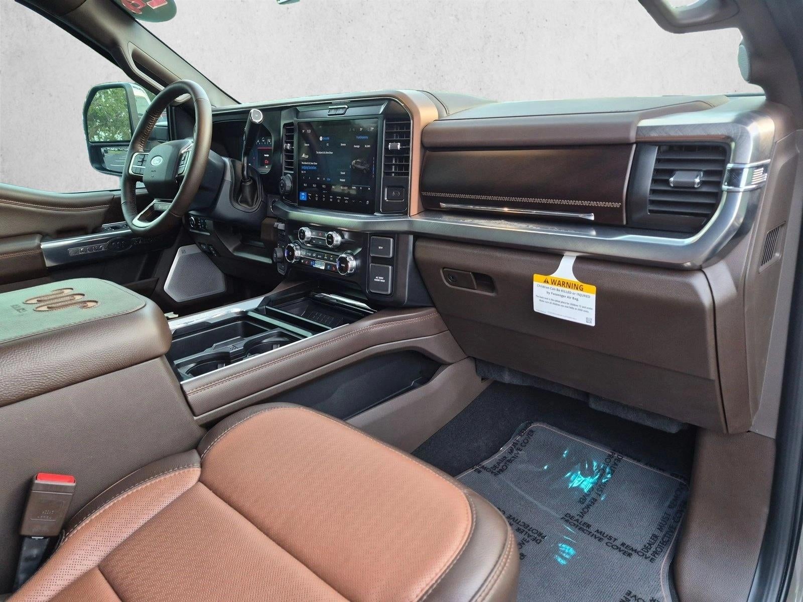 2026 Ford Super Duty F-350 DRW King Ranch 4WD Crew Cab 8' Box