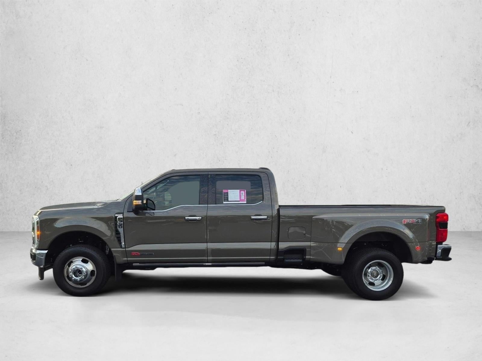 2026 Ford Super Duty F-350 DRW King Ranch 4WD Crew Cab 8' Box