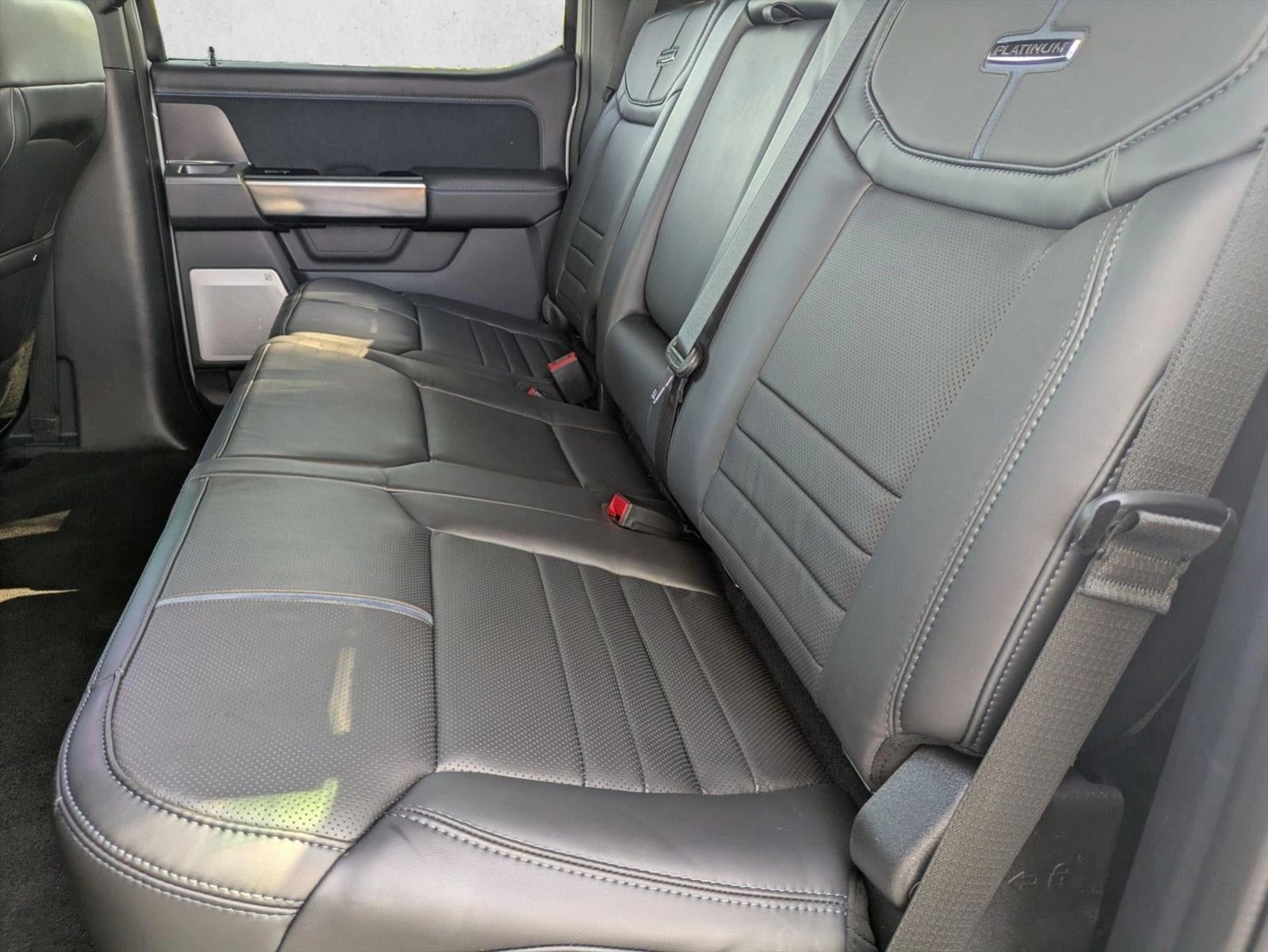 2026 Ford Super Duty F-350 DRW Platinum 4WD Crew Cab 8' Box