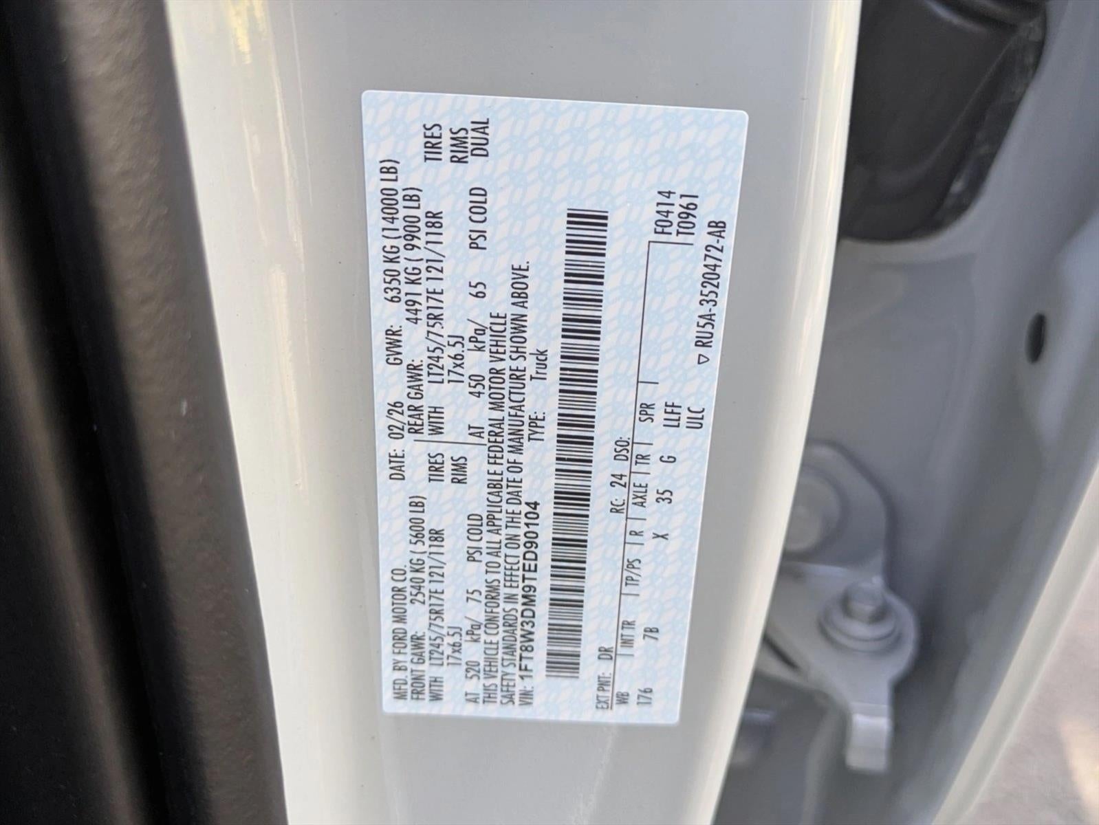 2026 Ford Super Duty F-350 DRW Platinum 4WD Crew Cab 8' Box