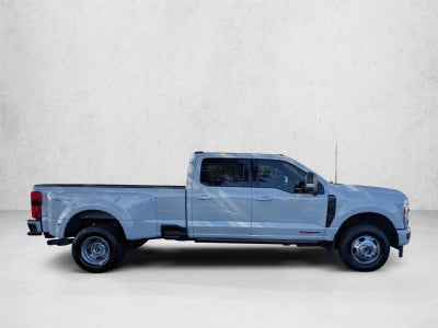 2026 Ford Super Duty F-350 DRW Platinum 4WD Crew Cab 8' Box