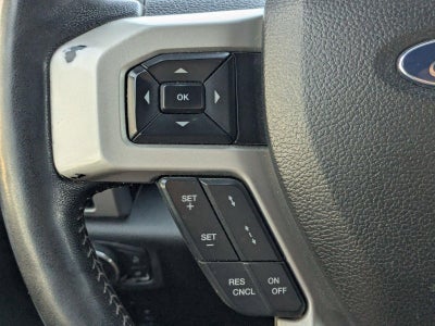 2017 Ford Super Duty F-450 DRW Lariat 4WD Crew Cab 8' Box