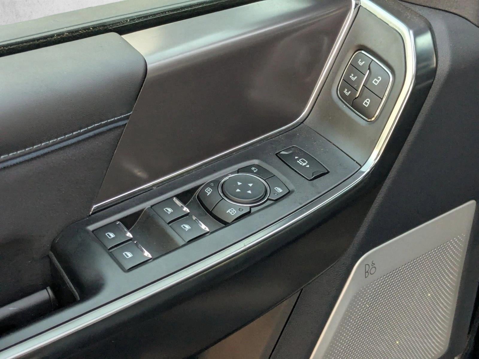 2026 Ford Super Duty F-450 DRW Platinum 4WD Crew Cab 8' Box