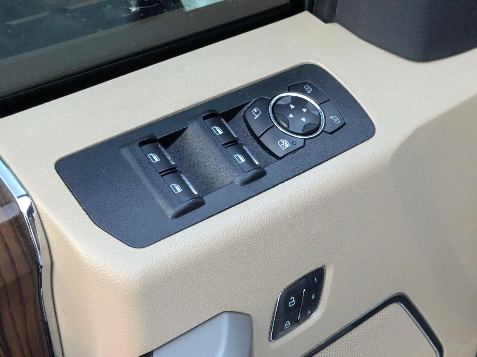 2015 Ford F-150 4WD SuperCrew 5-1/2 Ft Box Lariat