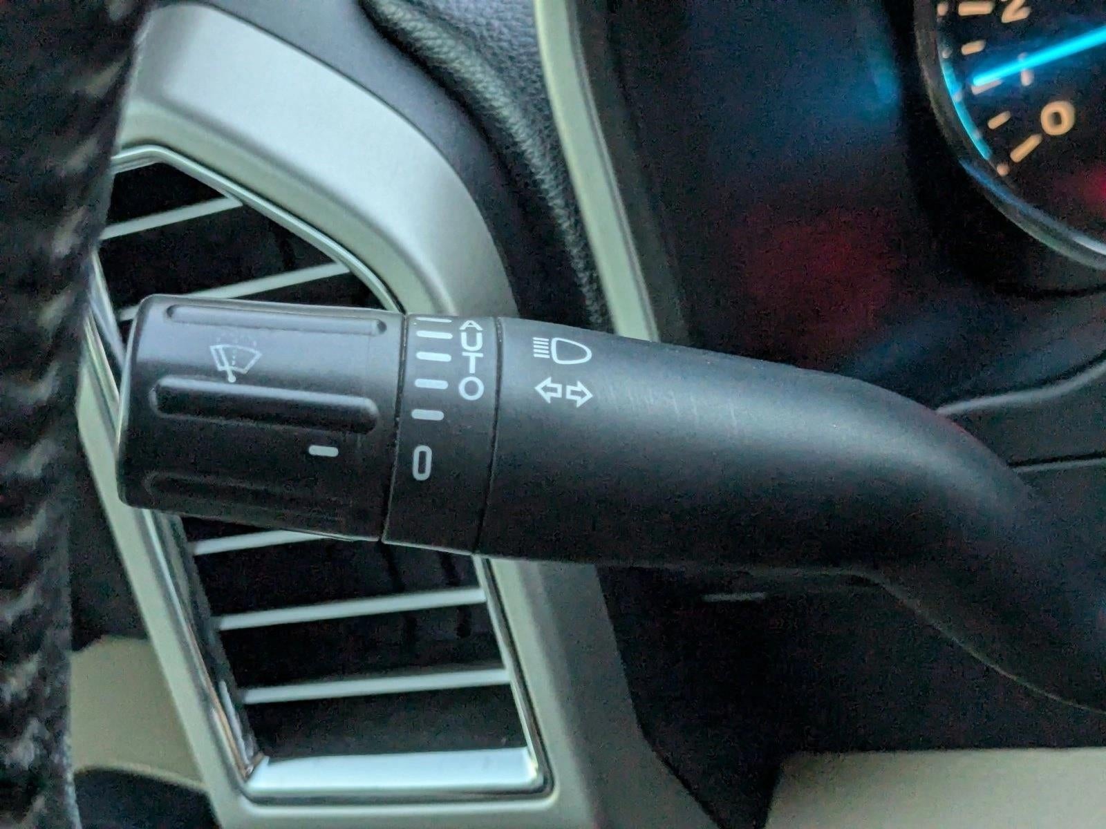 2015 Ford F-150 4WD SuperCrew 5-1/2 Ft Box Lariat