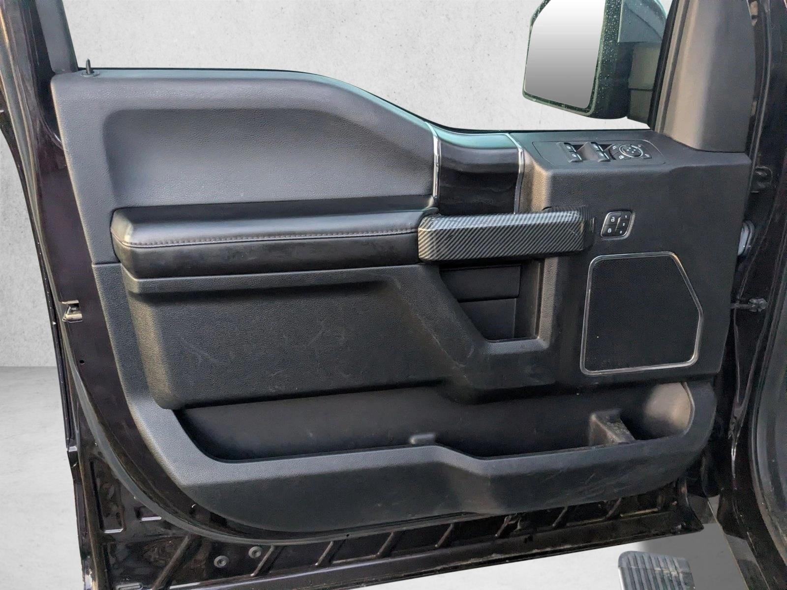 2018 Ford F-150 Platinum 4WD SuperCrew 5.5' Box