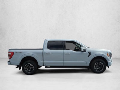 2022 Ford F-150 LARIAT 4WD SuperCrew 5.5' Box