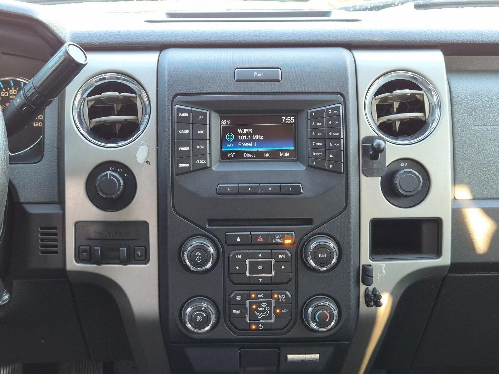 2014 Ford F-150 4WD SuperCrew 5-1/2 Ft Box XLT
