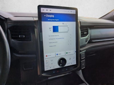 2023 Ford F-150 Lightning LARIAT 4WD SuperCrew 5.5' Box