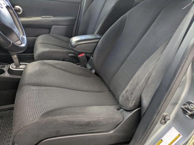 2011 Nissan Versa 5dr HB I4 CVT 1.8 SL