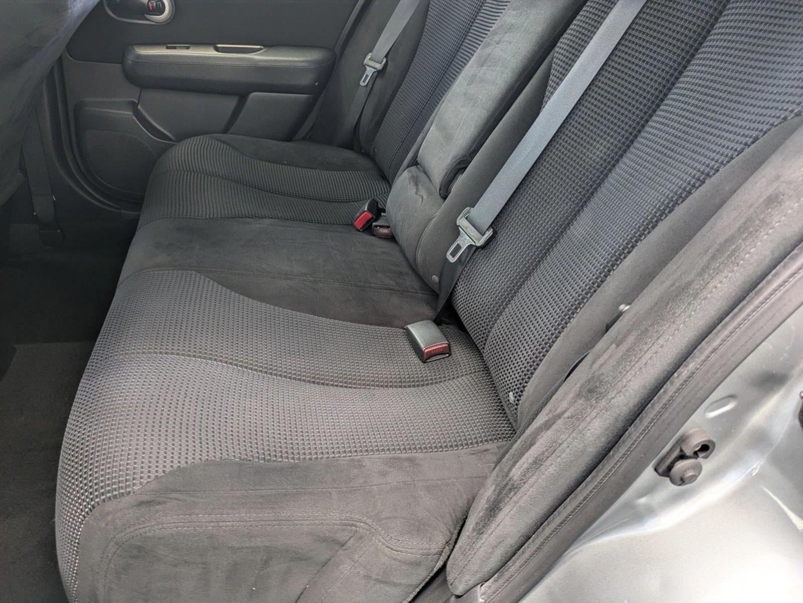 2011 Nissan Versa 5dr HB I4 CVT 1.8 SL