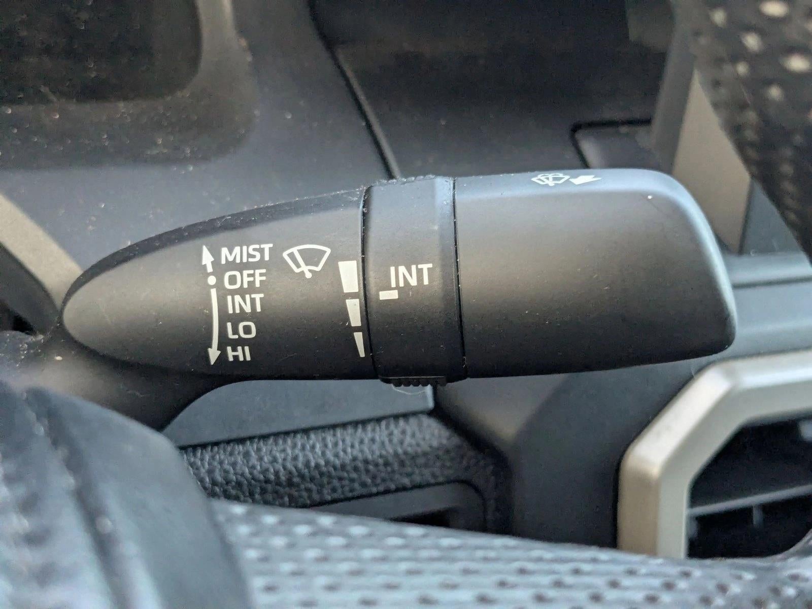 2024 Toyota Tacoma 4WD 4WD SR Double Cab 5' Bed AT (GS)