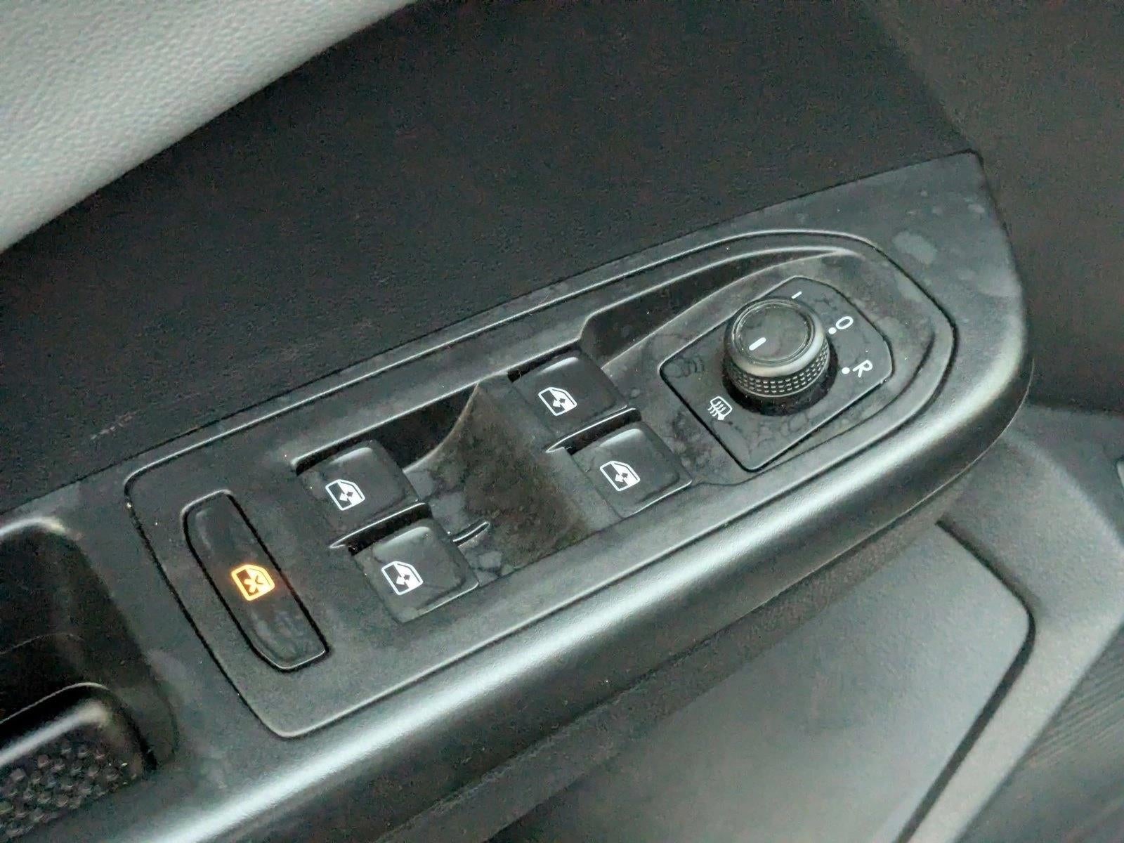 2022 Volkswagen Taos SE FWD