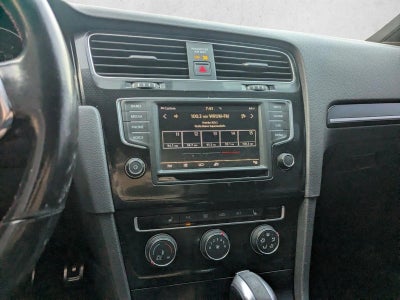 2017 Volkswagen Golf GTI 2.0T 4-Door Sport DSG