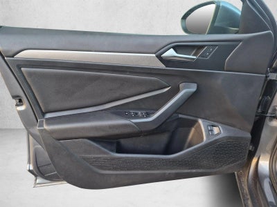 2021 Volkswagen Jetta SE Auto