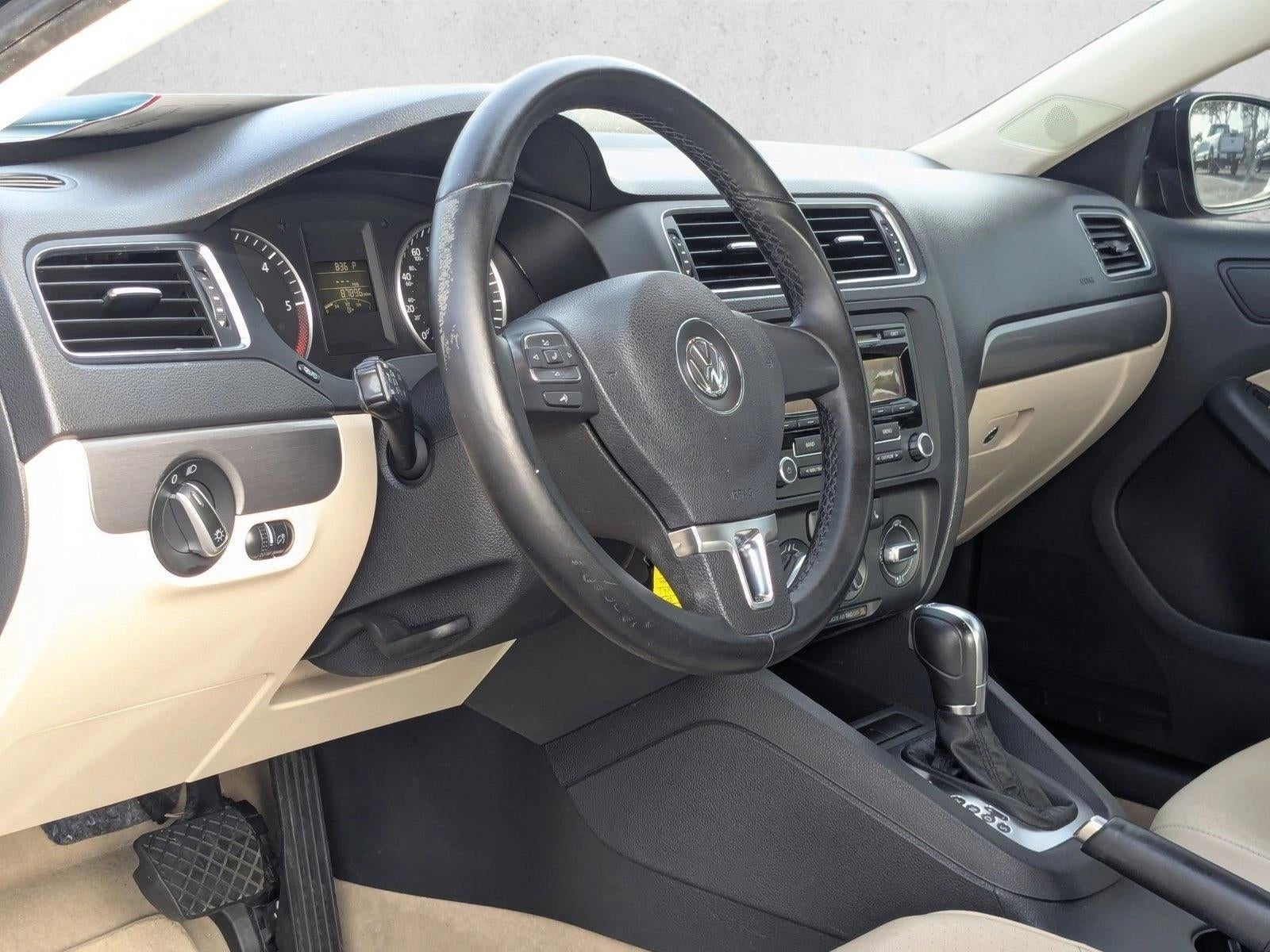 2013 Volkswagen Jetta 4dr DSG TDI Sedan