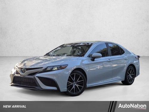 2022 Toyota Camry SE Auto (SE)