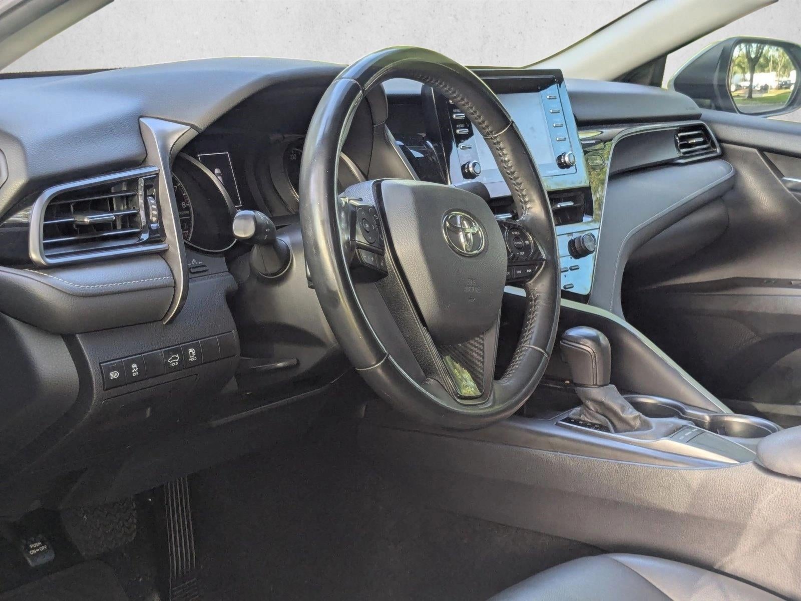 2022 Toyota Camry SE Auto (SE)