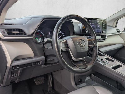 2024 Toyota Sienna XLE FWD 8-Passenger (Natl)