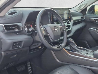 2021 Toyota Highlander Limited FWD (GS)