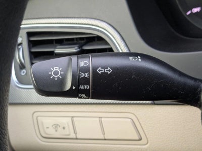 2017 Hyundai SONATA Hybrid SE 2.0L