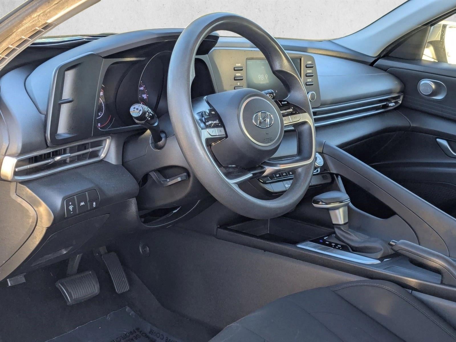 2023 Hyundai ELANTRA SEL IVT