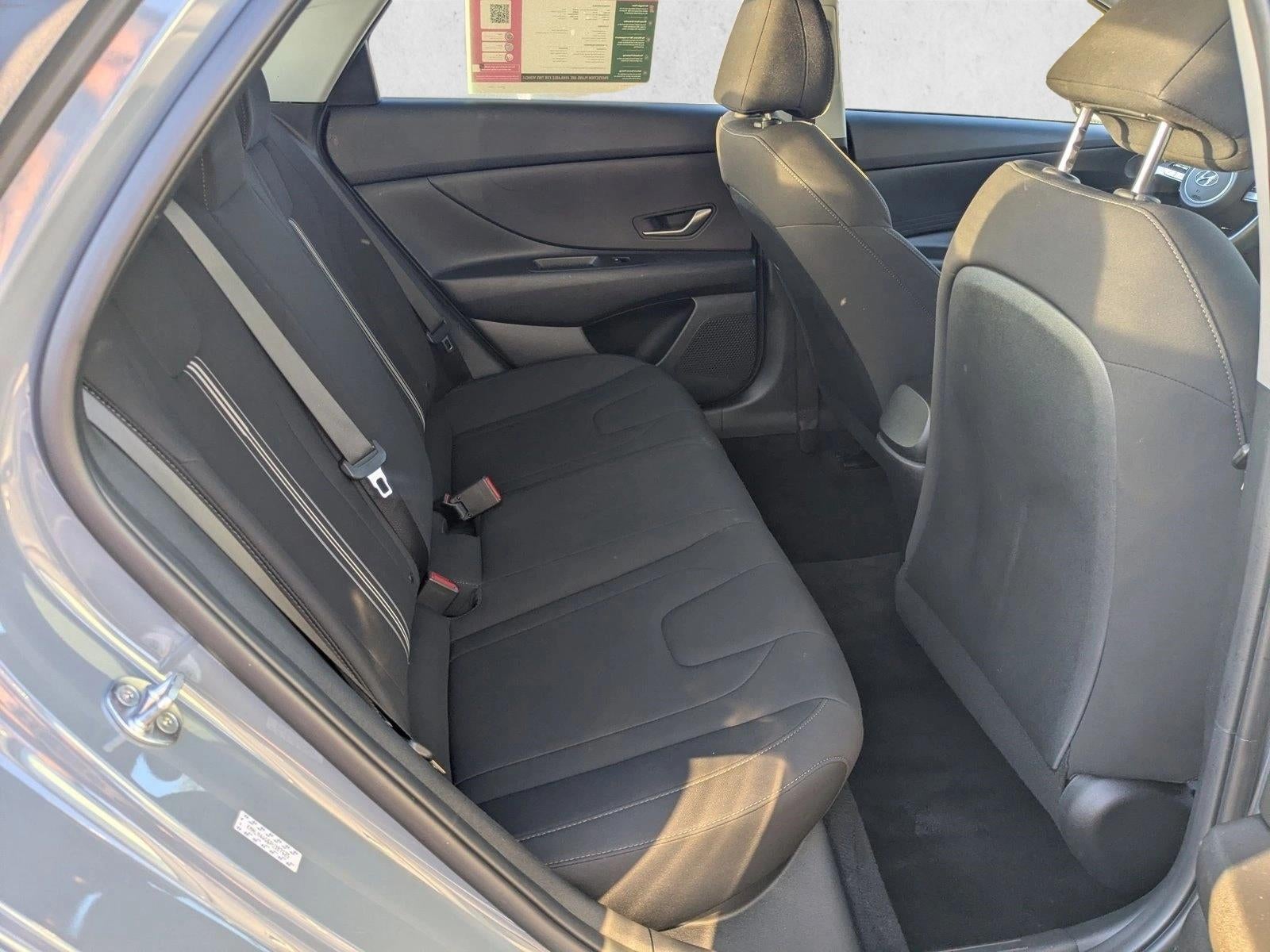 2023 Hyundai ELANTRA SEL IVT