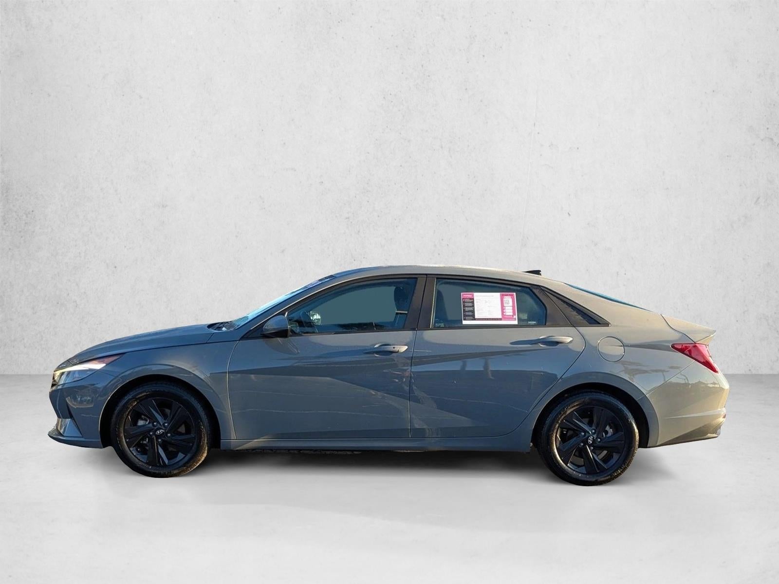 2023 Hyundai ELANTRA SEL IVT