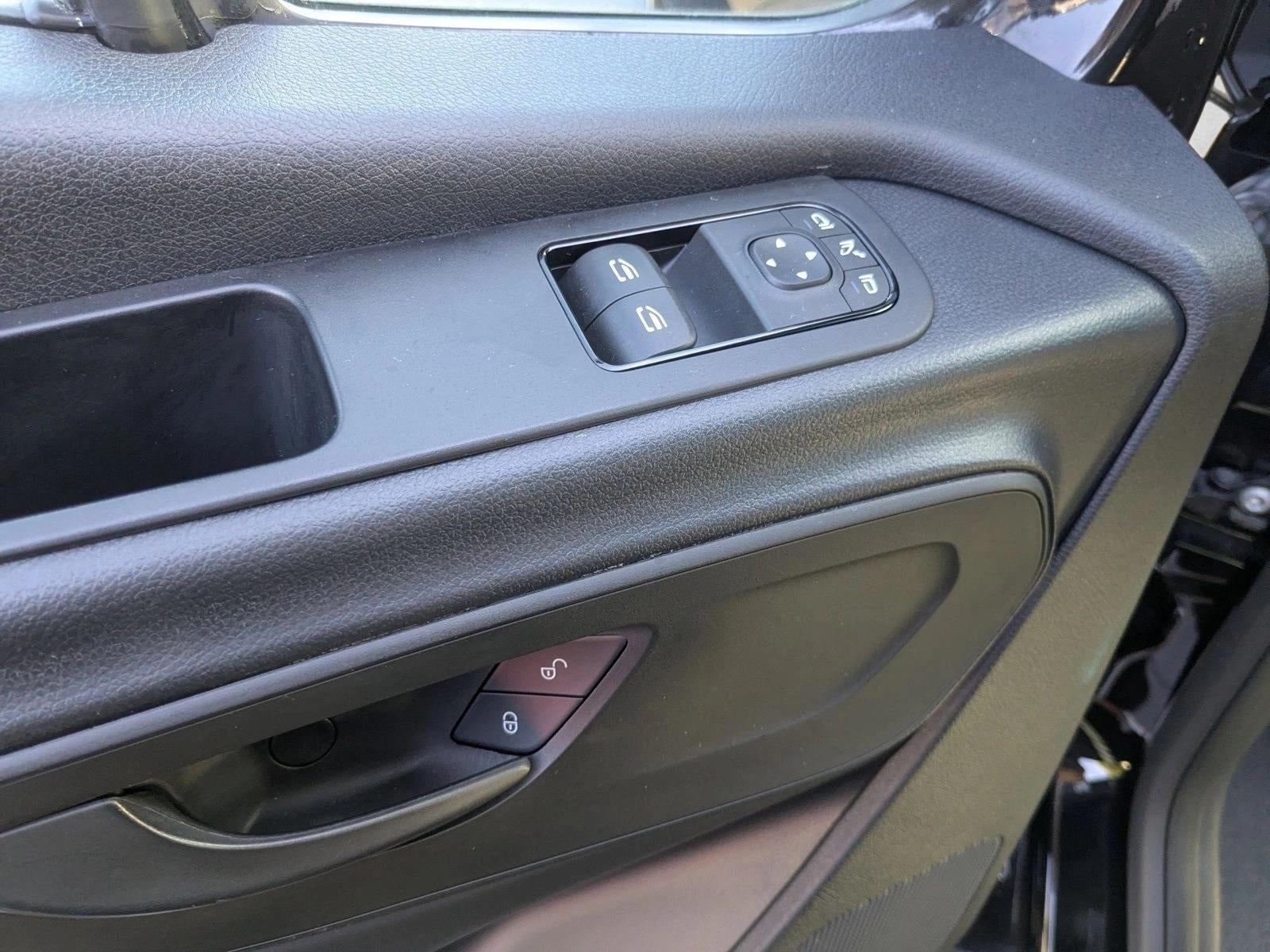 2022 Mercedes-Benz Sprinter Passenger Van 2500 High Roof V6 170" RWD