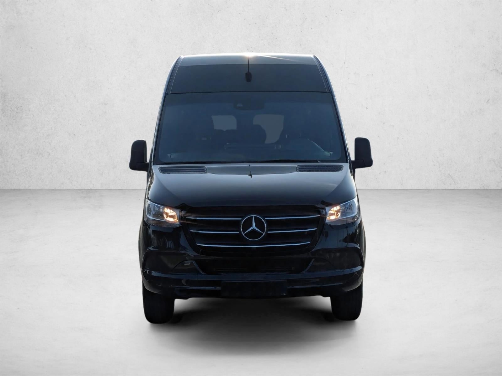 2022 Mercedes-Benz Sprinter Passenger Van 2500 High Roof V6 170" RWD