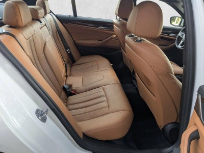 2019 BMW 540i Sedan