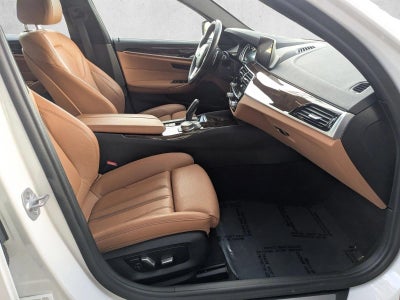 2019 BMW 540i Sedan