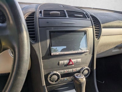 2005 Mercedes-Benz SLK Base