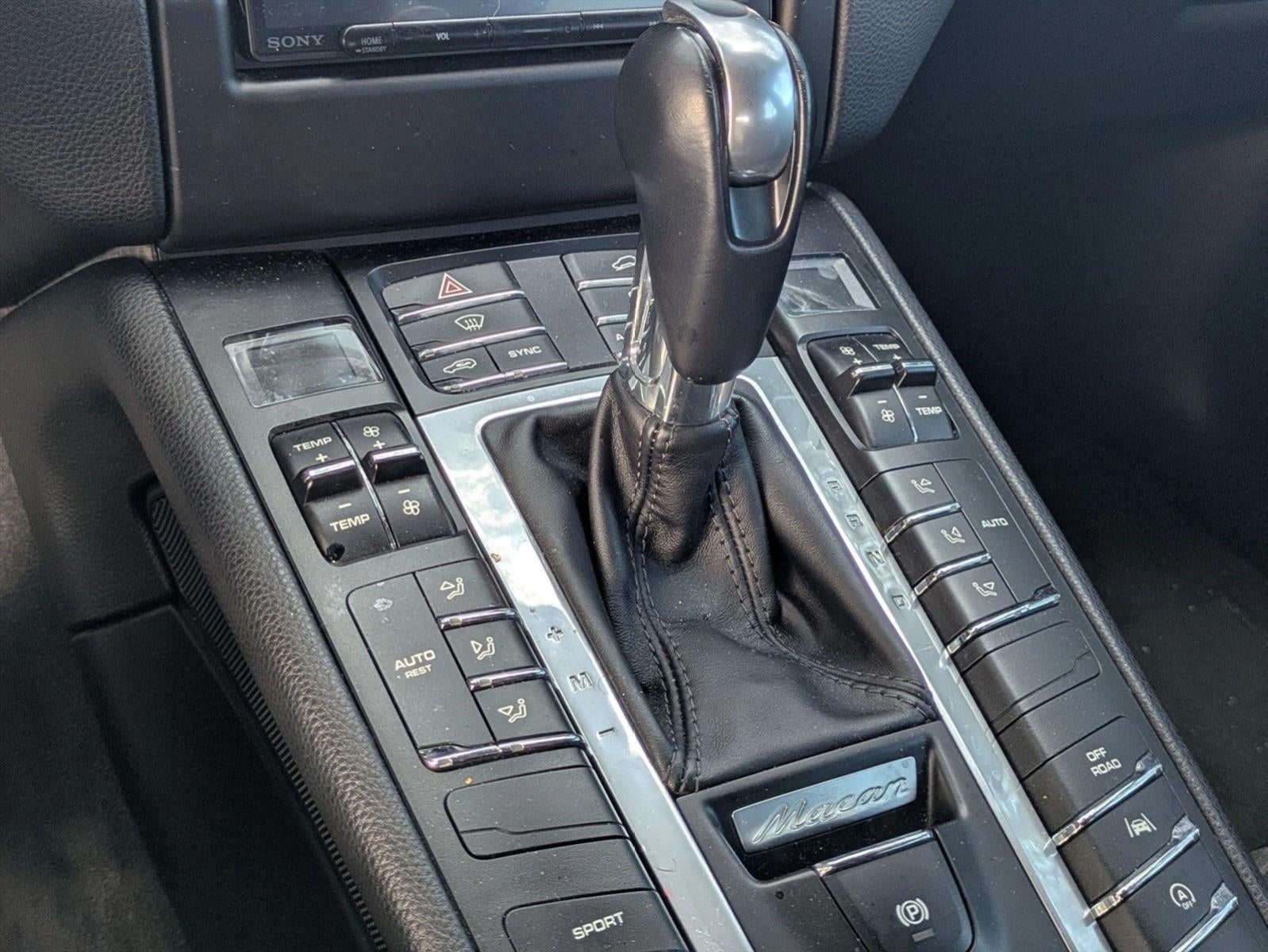 2018 Porsche Macan AWD