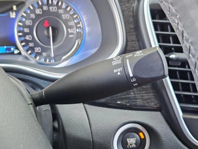 2016 Chrysler 200 4dr Sdn C FWD