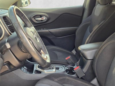 2016 Jeep Cherokee FWD 4dr Latitude