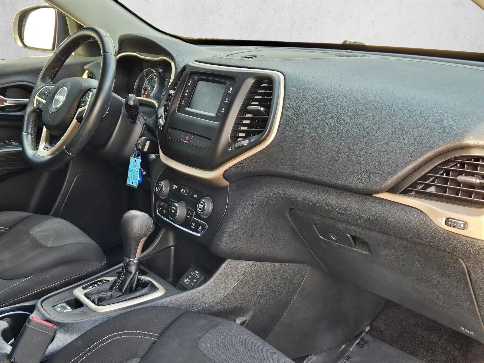 2016 Jeep Cherokee FWD 4dr Latitude