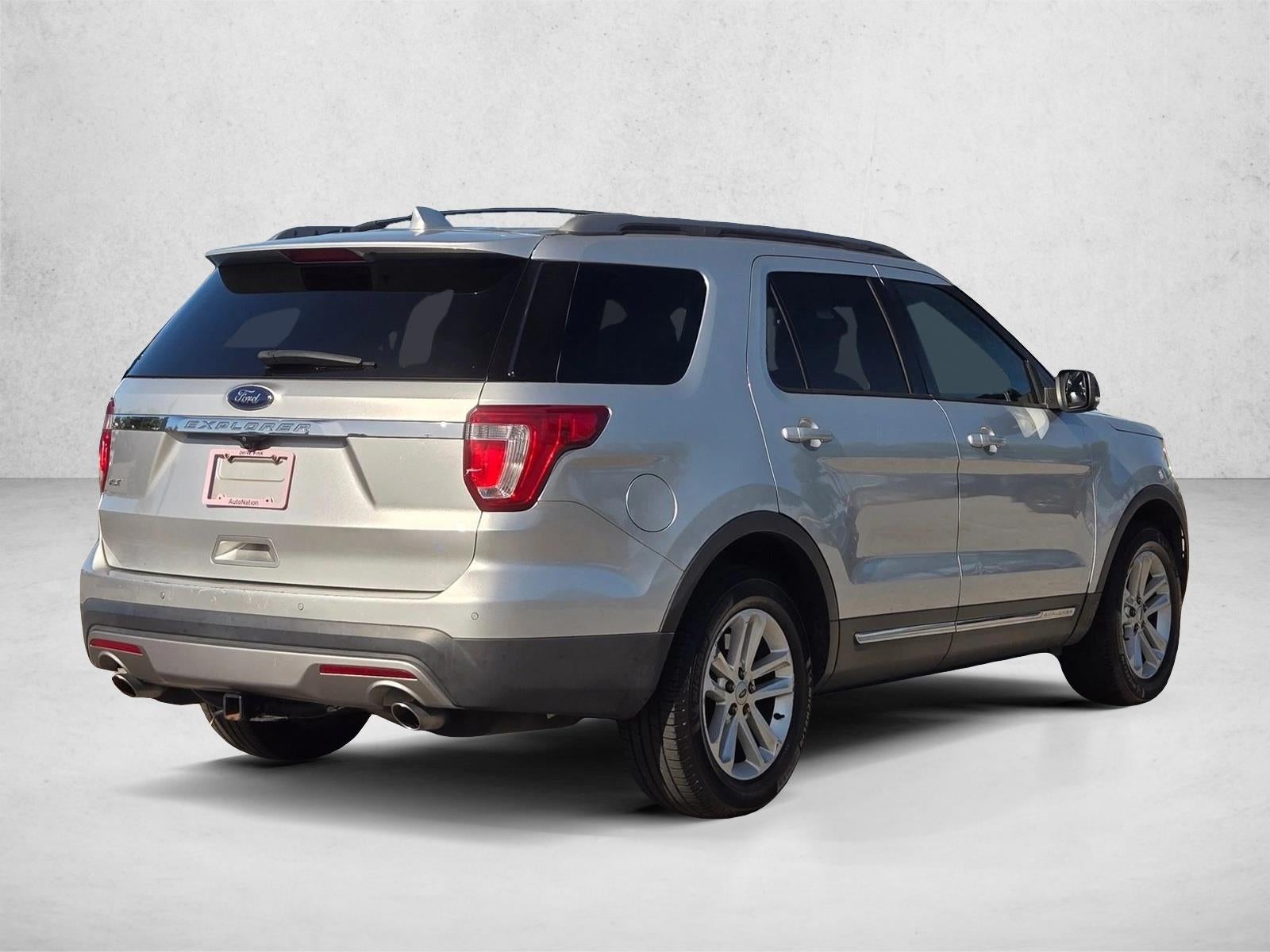 2017 Ford Explorer XLT FWD