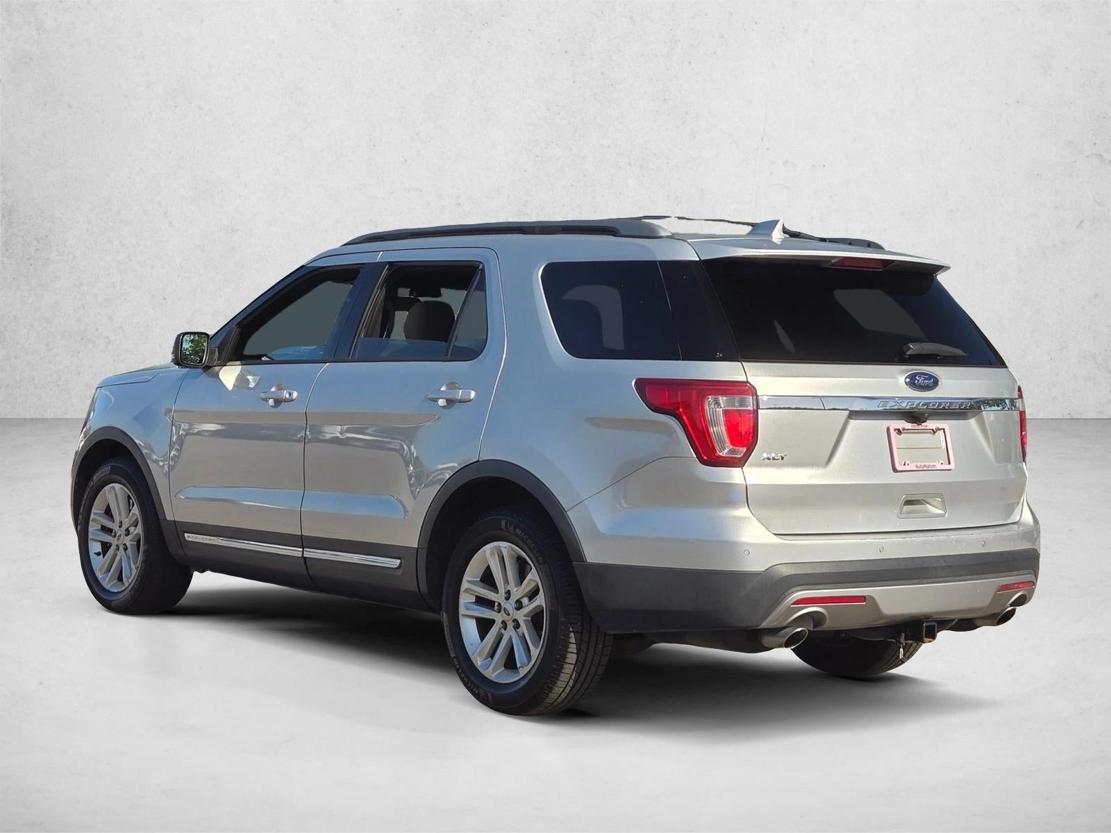 2017 Ford Explorer XLT FWD