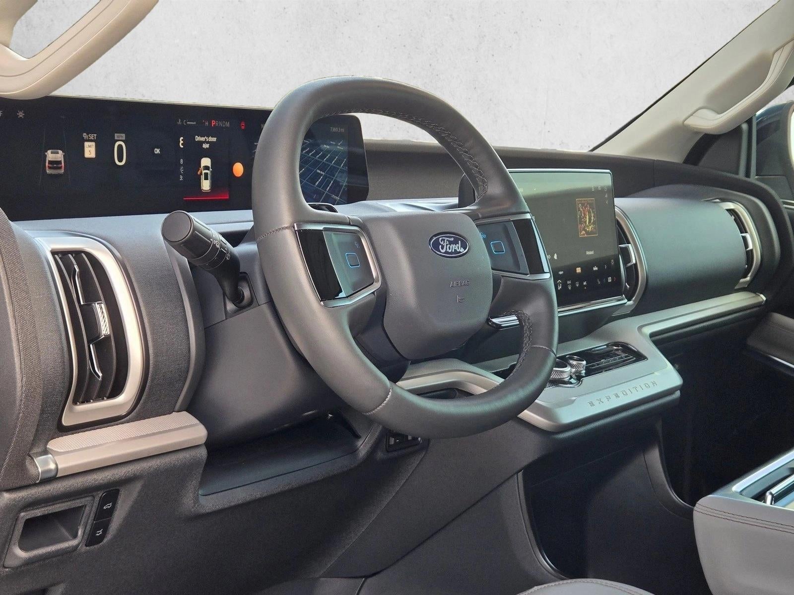 2025 Ford Expedition Active 4x2