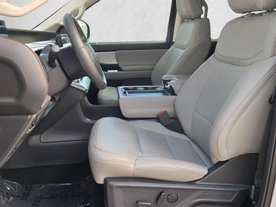 2025 Ford Expedition Active 4x2