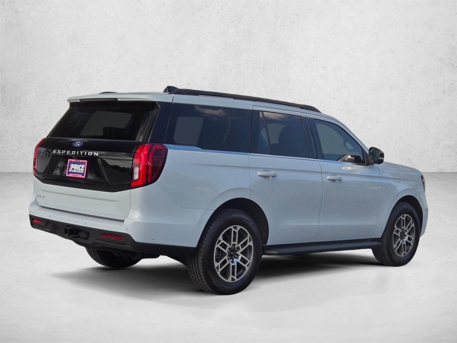 2025 Ford Expedition Active 4x2