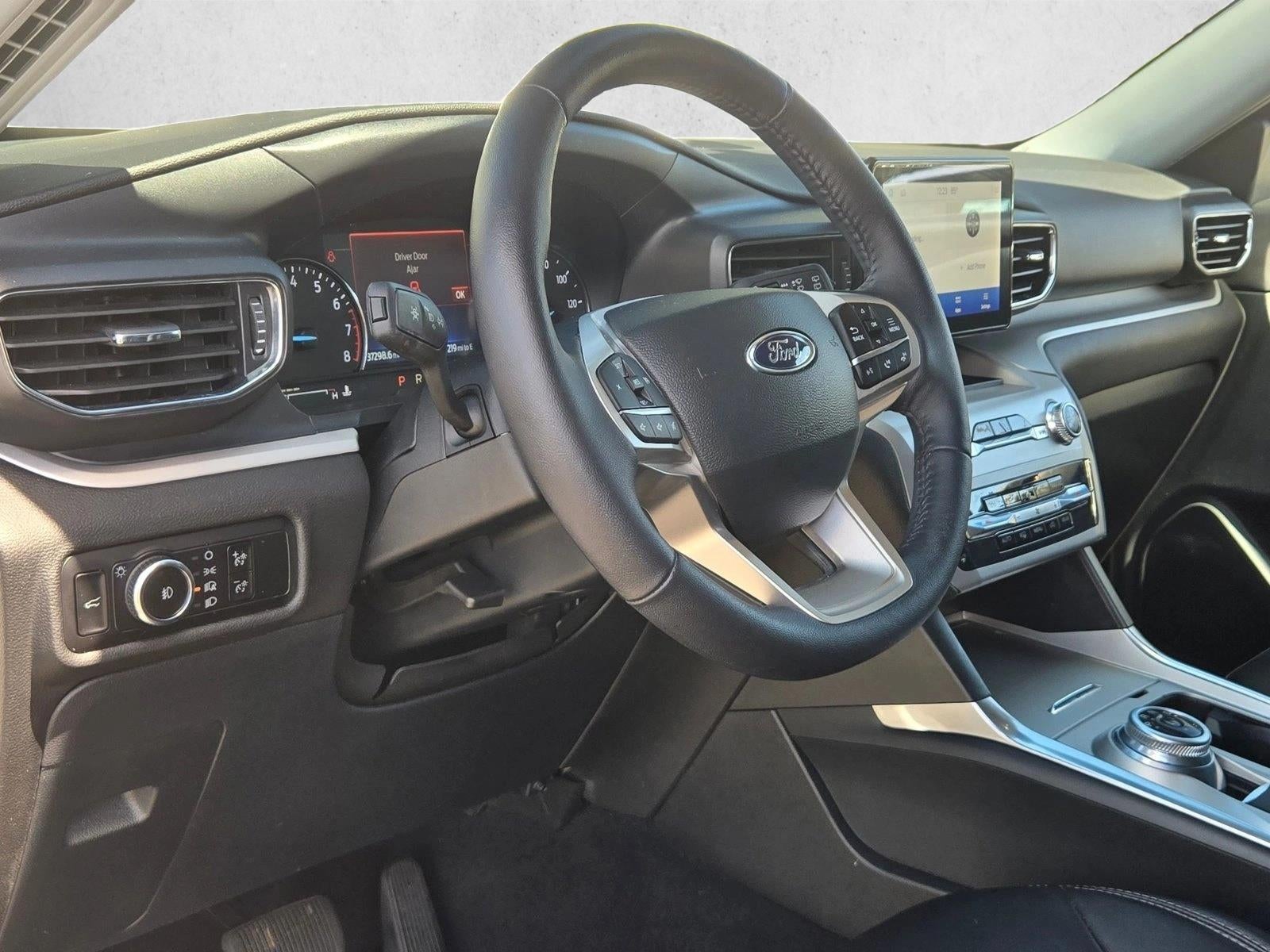 2023 Ford Explorer XLT RWD