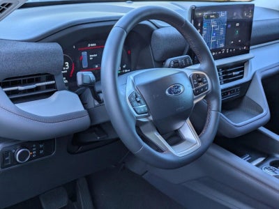 2025 Ford Explorer Active RWD