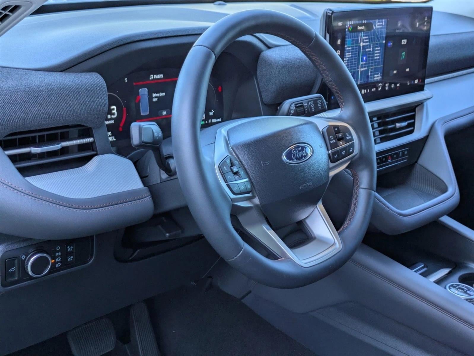 2025 Ford Explorer Active RWD