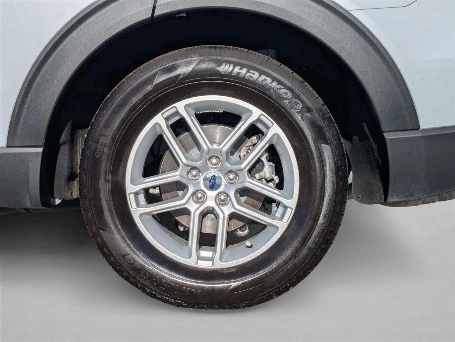 2025 Ford Explorer Active RWD