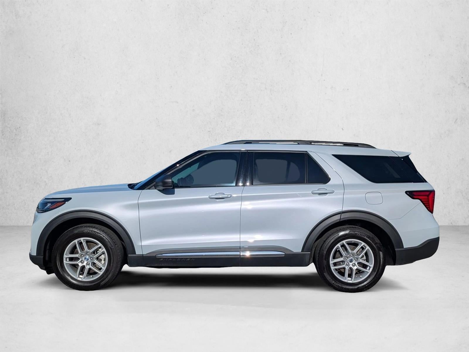 2025 Ford Explorer Active RWD